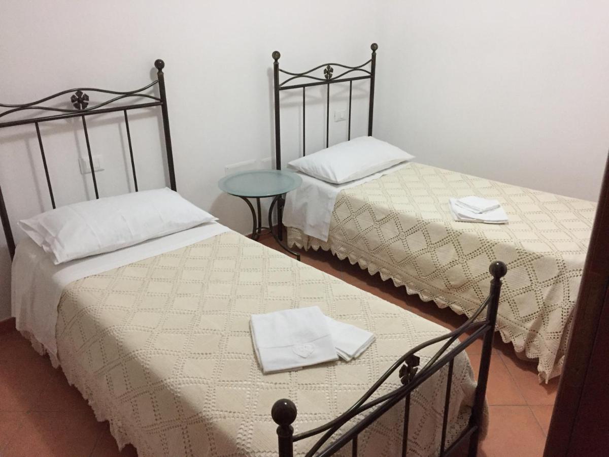 Sa Domo De Su Re Bed and Breakfast Torralba Exteriör bild