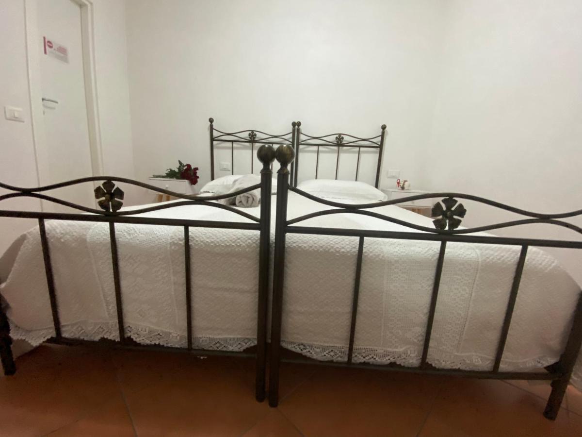Sa Domo De Su Re Bed and Breakfast Torralba Exteriör bild